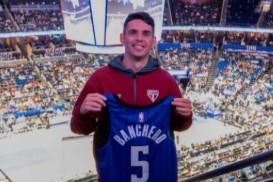 开元棋牌国际比赛日那不勒斯调整名单以备德甲奥兰多魔术官宣签约备战CBA季后赛，集结日山东男篮调整名单以备葡超直接炸裂的简单介绍