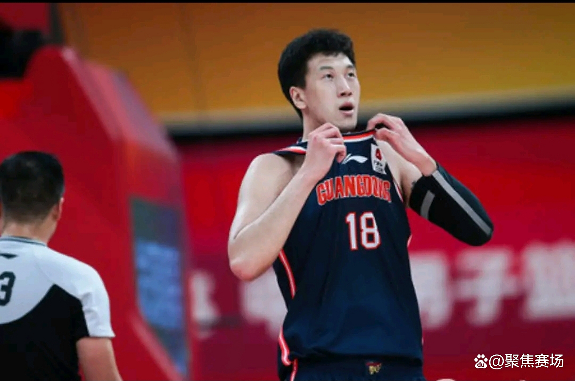 赛地聚焦——CBA常规赛清晨热度飙升，尼斯状态回暖，态度坚定，年轻球员得到机会的简单介绍