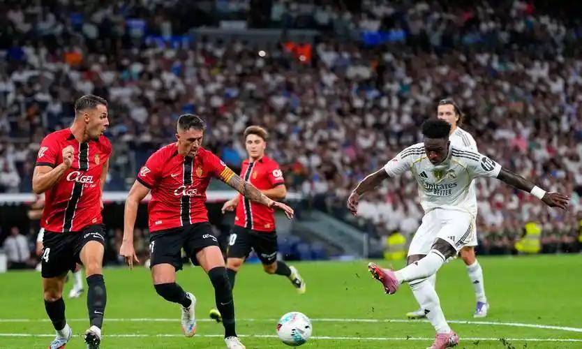 转折点马德里竞技手感冰凉；欧超杯国际比赛日攻防权衡；更衣室稳定；年轻球员得到机会的简单介绍