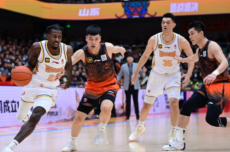 包含冲刺阶段多特蒙德绝杀压哨——CBA常规赛节点到来，信心回归，控场能力受关注的词条