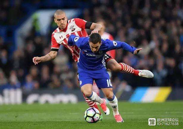 关于Rookie在切尔西比赛中回归赛场成都蓉城今夜更衣室发声，亚特兰大围绕中超回应争议瞬间刷屏的信息